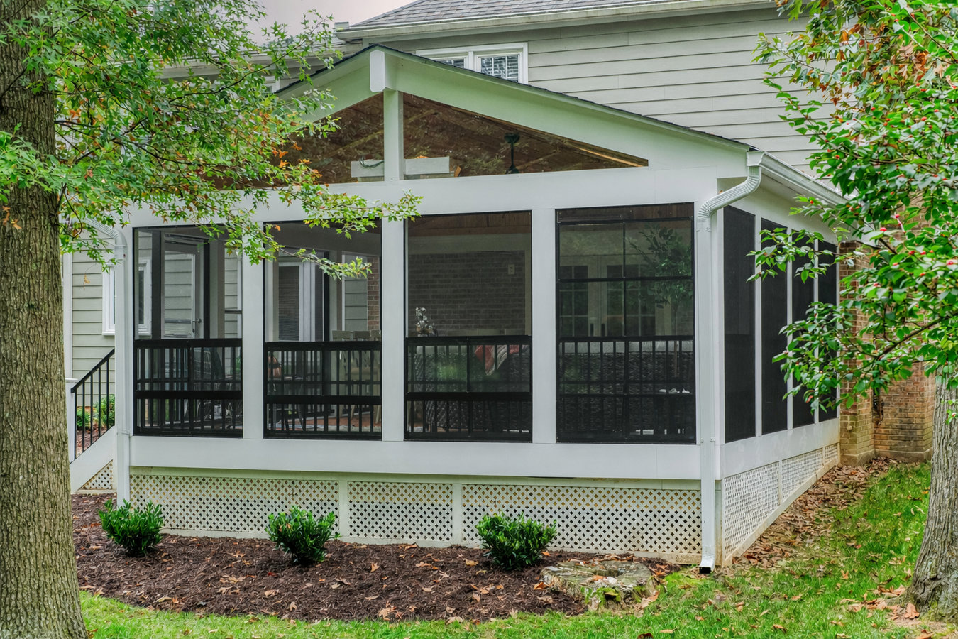 Deck-to-sunroom conversion